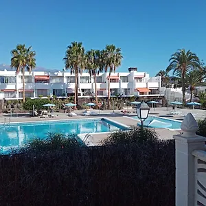 https://casa-mary-lello.in-canary-islands.com